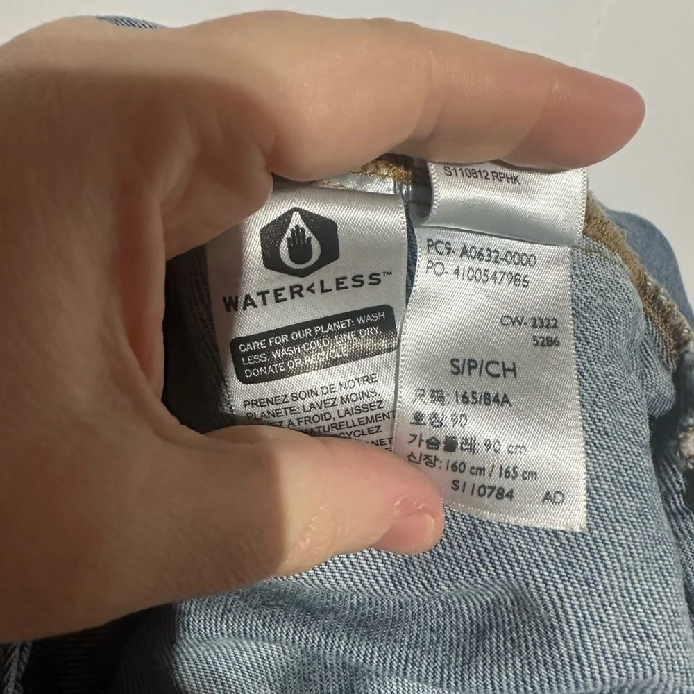 Levi's Hybrid Hoodie Vintage Fit Trucker Jacket - Picture 11 of 11